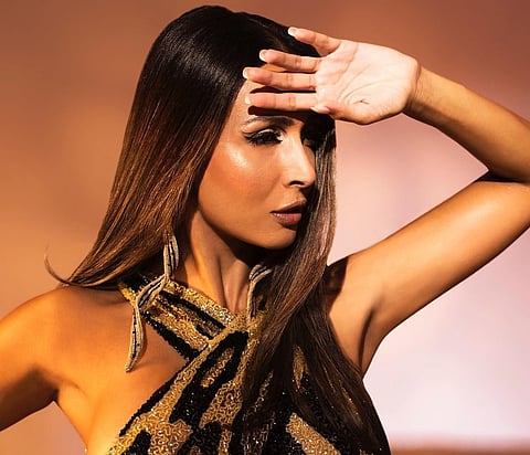 Malaika Arora : मलायका अरोरा दिसतेय ‘सापा’च्या वेशभूषेत
