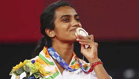 पी. व्ही. सिंधू क्रिकेटपटूंना मागे टाकेल इतकी करते कमाई