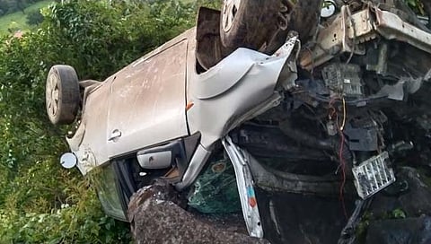 panhala accident : मसाई पठारावरील दरीत कार कोसळली; एकजण ठार