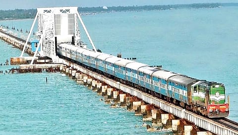 रेल्वे : राष्ट्रीय एकात्मतेचे प्रतीक