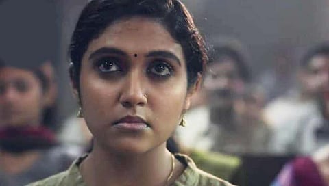 रिंकू राजगुरु म्हणते, जाती विषयी का बोलायचं नाही सर; ‘२०० हल्ला हो’चा ट्रेलर रिलीज