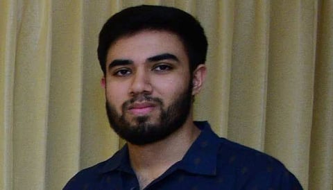 तेजस ठाकरे लवकरच करणार राजकारणात प्रवेश? चर्चेला उधाण