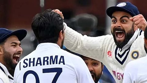 माजी क्रिकेटपटू निक कॉम्पटन याने विराटच्या मैदानावरील आक्रमक वर्तनावर टीका केली आहे.