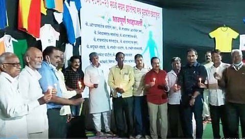 फुटबॉल : ‘खेळातून आयुष्यभराच्या भाकरीसाठी प्रयत्न करा’