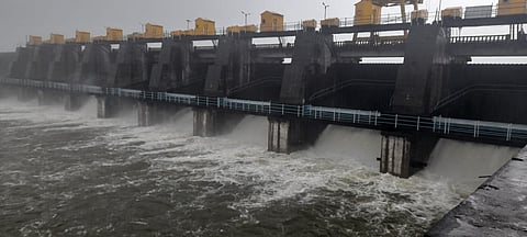 जळगाव पाऊस : जिल्ह्यात पावसाची संततधार, प्रकल्पपातळीत वाढ