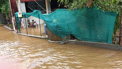 धुळे पाऊस अपडेट : जिल्ह्यात रात्रभर पावसाने झोडपले, धुळे शहर जलमय