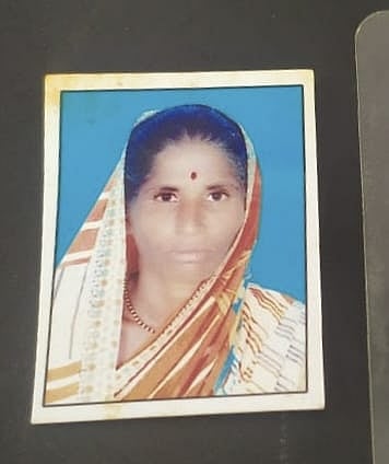 नाशिक : पूरग्रस्त शेतकरी महिलेची आत्महत्या