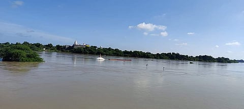 पंचाळेश्वरसह राक्षसभुवनला पूराचा वेढा, आत्मतीर्थ दत्त मंदिर पाण्याखाली