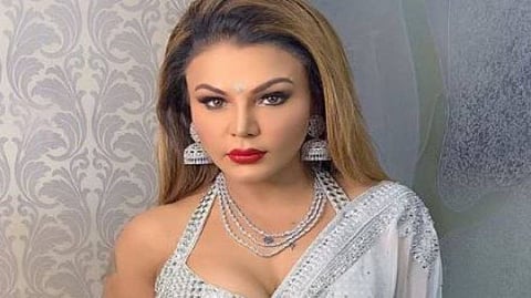 Rakhi Sawant: राखी मोदींना म्हणते, ‘अमेरिकेहून माझ्यासाठी काहीतरी आणा’