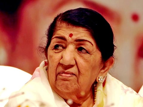 लता मंगेशकरांच्या तब्येतीत सुधारणा