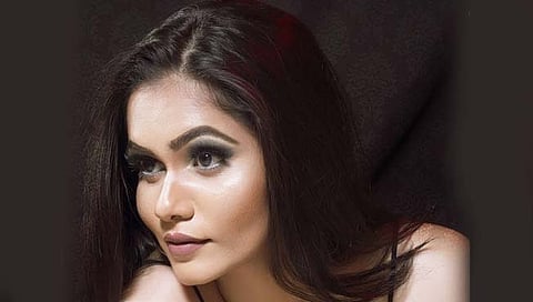 डान्सिंग गर्ल सलोनी सातपुते हिचा ‘पैंजण तुझं’ गाण्यातून हॉट लूक