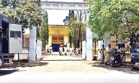 आधारवाडी कारागृहात कैद्यांचा उद्रेक