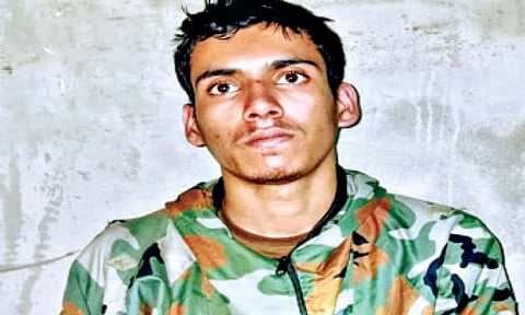 उरी येथील लष्कराच्या मुख्यालयावर पुन्हा हल्ल्याचा पाकचा प्रयत्न उधळला