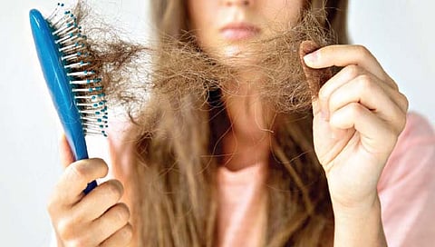 केसगळती आणि कोरोना, हे आहेत उपाय