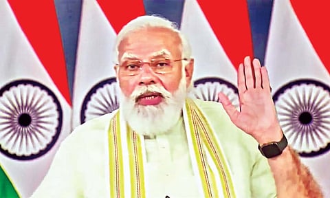 Constitution Day : पीएम नरेंद्र मोदी, “पक्षांची घराणेशाही लोकशाहीसाठी संकट…”