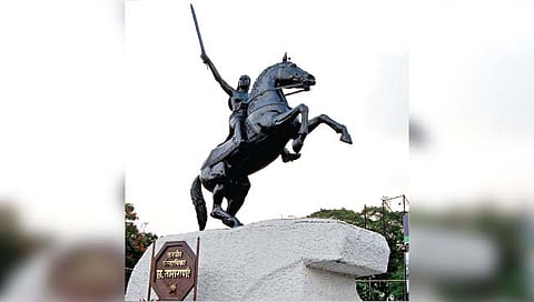 सिंहायन आत्मचरित्र : रणरागिणी