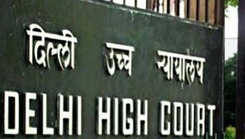 बेजबाबदारपणे ओव्हरटेक निष्काळजीपणे वाहन चालविण्यासारखेच : दिल्ली उच्च न्यायालय