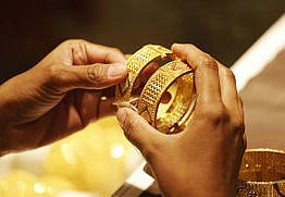 Gold Silver Price Today : सोने, चांदी दरात घसरण, जाणून घ्या नवे दर