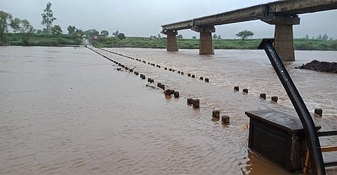 Kolhapur Rain Update | कोल्हापुरात पावसाचा जोर ओसरला; अद्याप ५३ बंधारे पाण्याखाली
