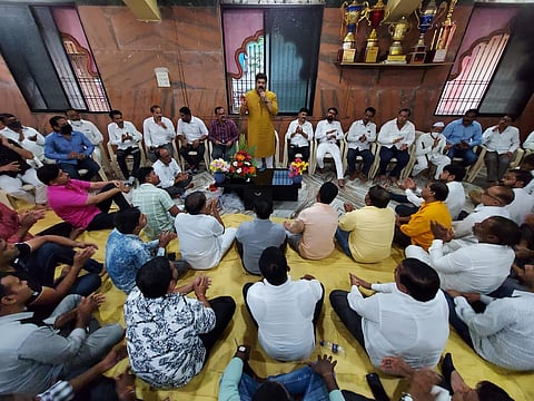 …तर अधिकाऱ्यांसह नेत्यांना कचऱ्यात टाकू : मनसे आमदार राजू पाटील