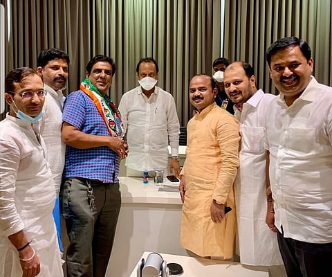 पिंपरीत भाजपला आणखी एक धक्का, संभाजी बारणे यांचा राष्ट्रवादीत प्रवेश