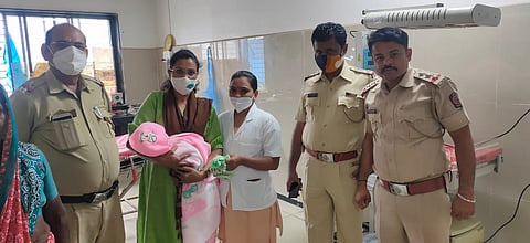 जळगाव : नवजात बाळाला सोडून मातेचे पलायन