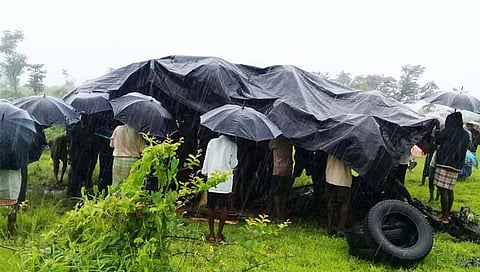 cemetery : पिळुकपाड्यात स्मशानभूमी अभावी मृतदेहांची होतेय अवहेलना