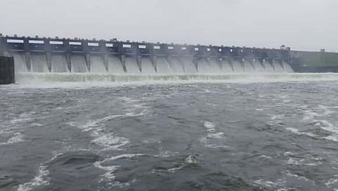 जळगाव : वाघूर धरणाचे २० दरवाजे उघडले
