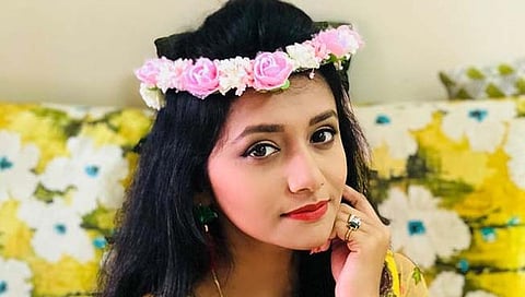 जुई गडकरीचा दीड दिवसांचा बाप्पा; उल्हास नदी प्रदूषणमुक्तीचा दिला संदेश