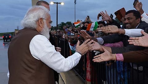 पंतप्रधान नरेंद्र मोदींच्या स्वागतासाठी वॉशिंग्टनमध्ये विमानतळाबाहेर भारतीय नागरिकांनी गर्दी केली होती.