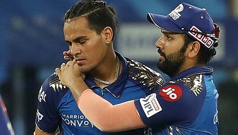 मुंबईच्या राहुल चाहर कडून विकेट घेतल्यावर असभ्य वर्तन