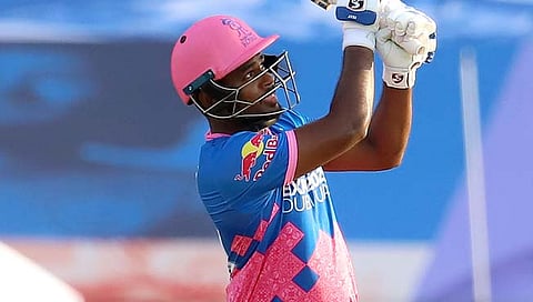 DCvsRR Live : सॅमसनची ‘संथ’ अर्धशतकी खेळी व्यर्थ, दिल्ली टॉपवर