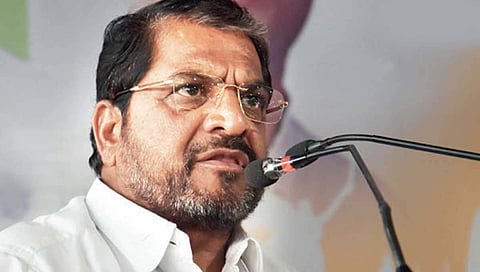 पूरग्रस्तांच्या मागण्यांविषयी मुंबईत बैठक, मुख्यमंत्री ठाकरे यांचे राजू शेट्टी यांना निमंत्रण