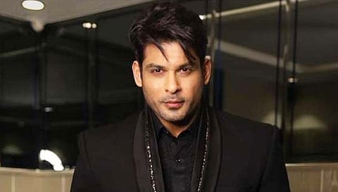 sidharth shukla : शोकाकुल वातावरणात सिद्धार्थच्या पार्थिवावर अंत्यसंस्कार