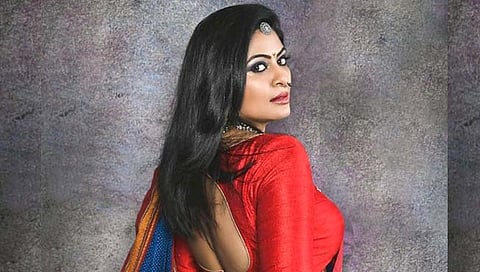 डॉलीबाई श्रीखंड लई गोडय! श्वेता शिंदे हिच्या सेक्सी नऊवारीनं मन झालं उधाण