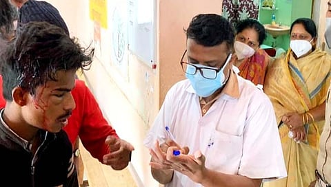 आमदार सुमन पाटील अपघातग्रस्तांच्या मदतीसाठी आल्या धावून