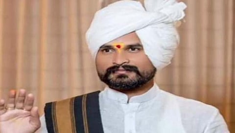 मनोहर भोसलेला न्यायालयीन कोठडी करमाळा पोलिसांकडून ताब्यात घेण्याची प्रक्रिया सुरु