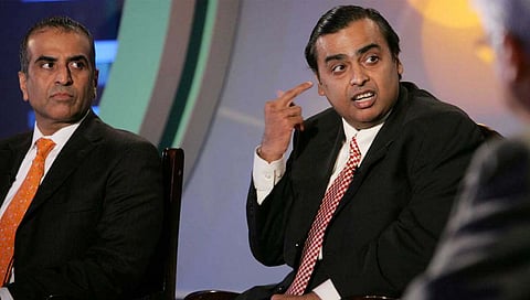 मुकेश अंबानी आणि सुनिल मित्तल
