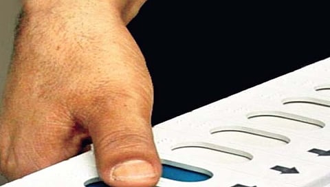 सातारा : दहिवडी नगरपंचायत निवडणूक, लढतींबाबत तर्क-वितर्क