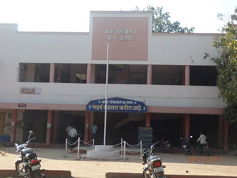 अब्दुल लाट ग्रामपंचायतकडून बोगस शेतकरी अभ्यास सहल