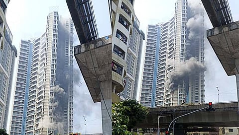 वन अविघ्न पार्क अग्नितांडव : दोषींवर कठोर कारवाई करणार : अस्लम शेख