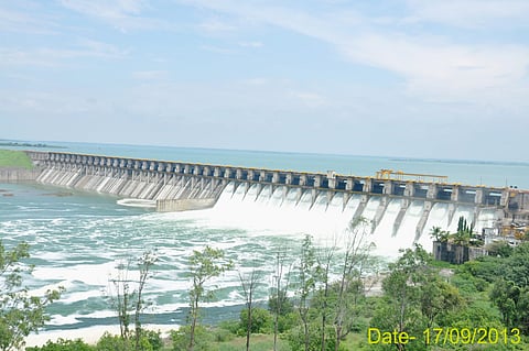 उजनी धरण १०० टक्के भरले, ४१ वर्षात ३२ वेळा गाठली शंभरी