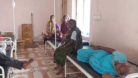 वडीगोद्री येथे भगरीतून १३ जणांना विषबाधा