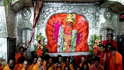 साडेतीन शक्तीपीठांपैकी अर्धे शक्तीपीठ वणीची सप्तश्रृंगी देवी