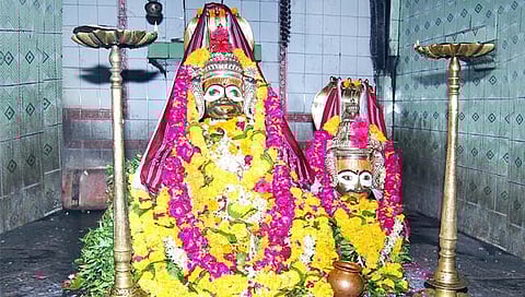 वडवळ : ग्रामदेवतेच्या श्रद्धेपोटी ‘या’ गावात बांधली नाहीत दुमजली घरे