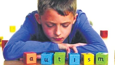 कोरोना : लॉकडाऊनमध्ये स्वमग्न मुलांची चिडचिड वाढली