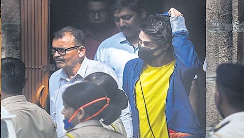 आर्यन खान सह मित्रांना ७ पर्यंत कोठडी