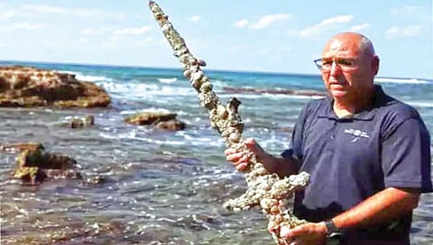 इस्रायली समुद्रात सापडली ९०० वर्षांपूर्वीची तलवार