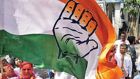 लखीमपूर खेरी हिंसाचार प्रकरणाच्या निषेधार्थ भुवनेश्वर येथे एनएसयुआयच्या कार्यकर्त्यांनी आंदोलन केले.