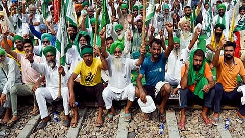 Rail roko : पंजाब आणि हरियाणामधील ५० ठिकाणी रेल रोको